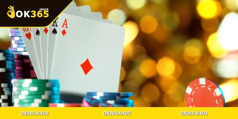 Poker Là Gì? Khám Phá Luật Chơi Và Tuyệt Chiêu Chiến Thắng 2 Người chơi poker đang cân nhắc đặt cược trong ván đấu